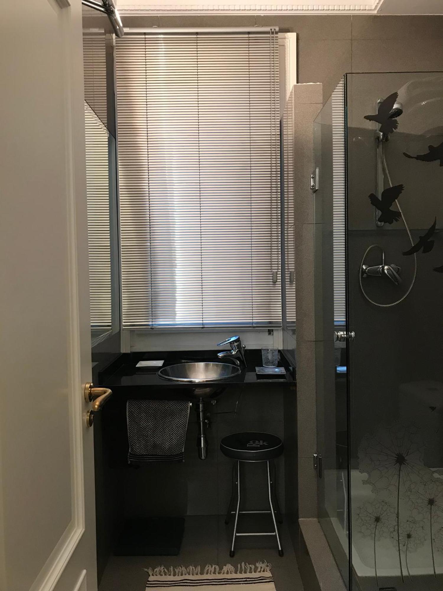 Habitacion Grande Y Confortable Con Bano Privado Junto A Guggenheim Bilbao Dış mekan fotoğraf